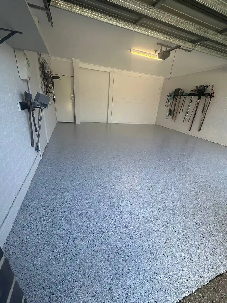 Melbourne garage epoxy DIY vs professional