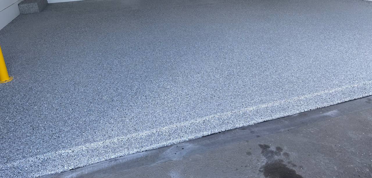 Epoxy vs Polyaspartic garage floor
